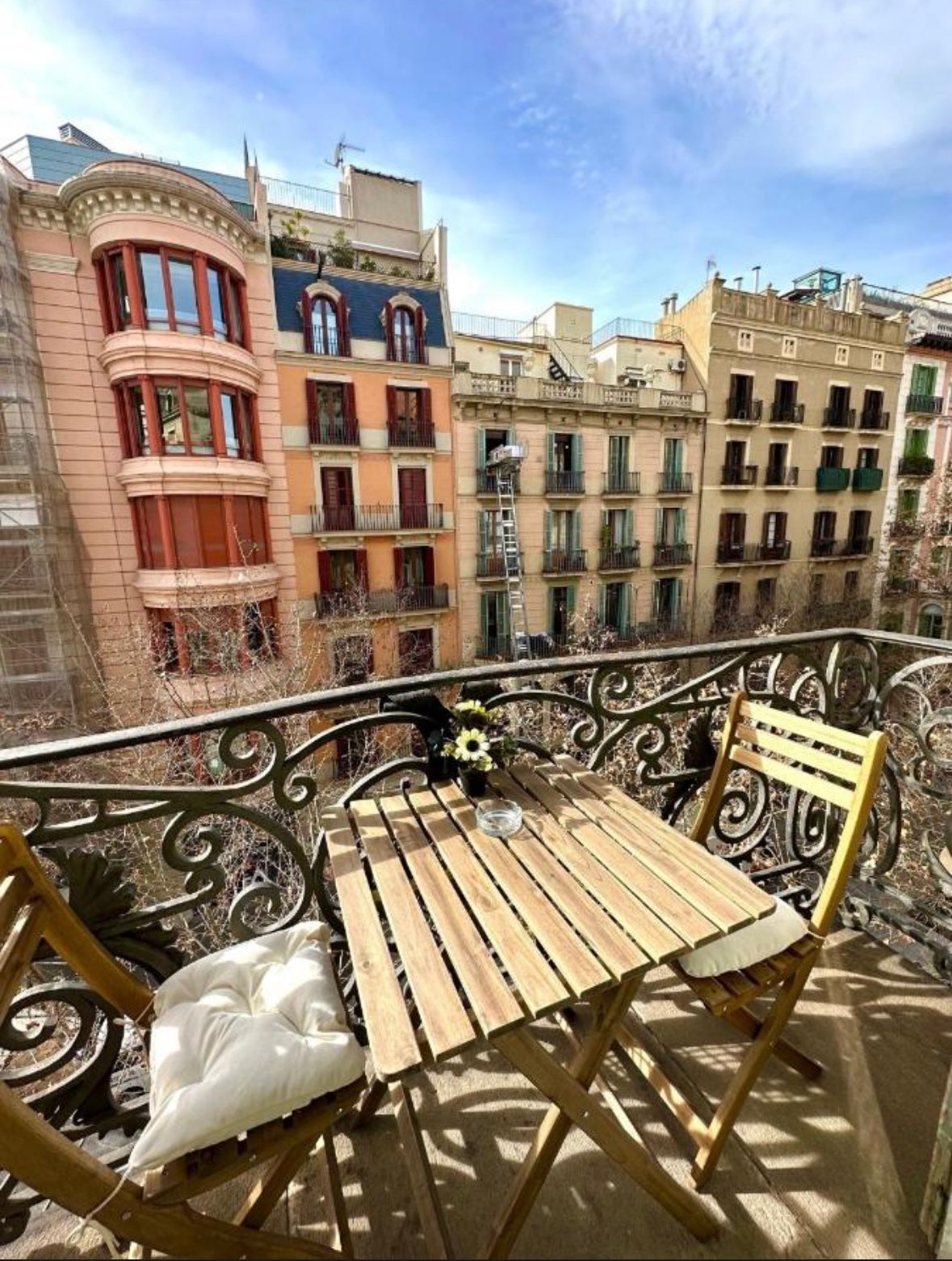 Apartments and private rooms in Barcelona