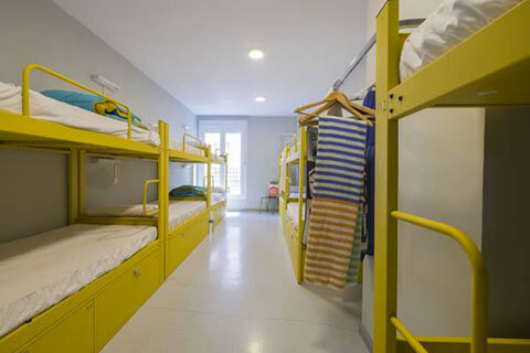 Apartments and private rooms in Barcelona