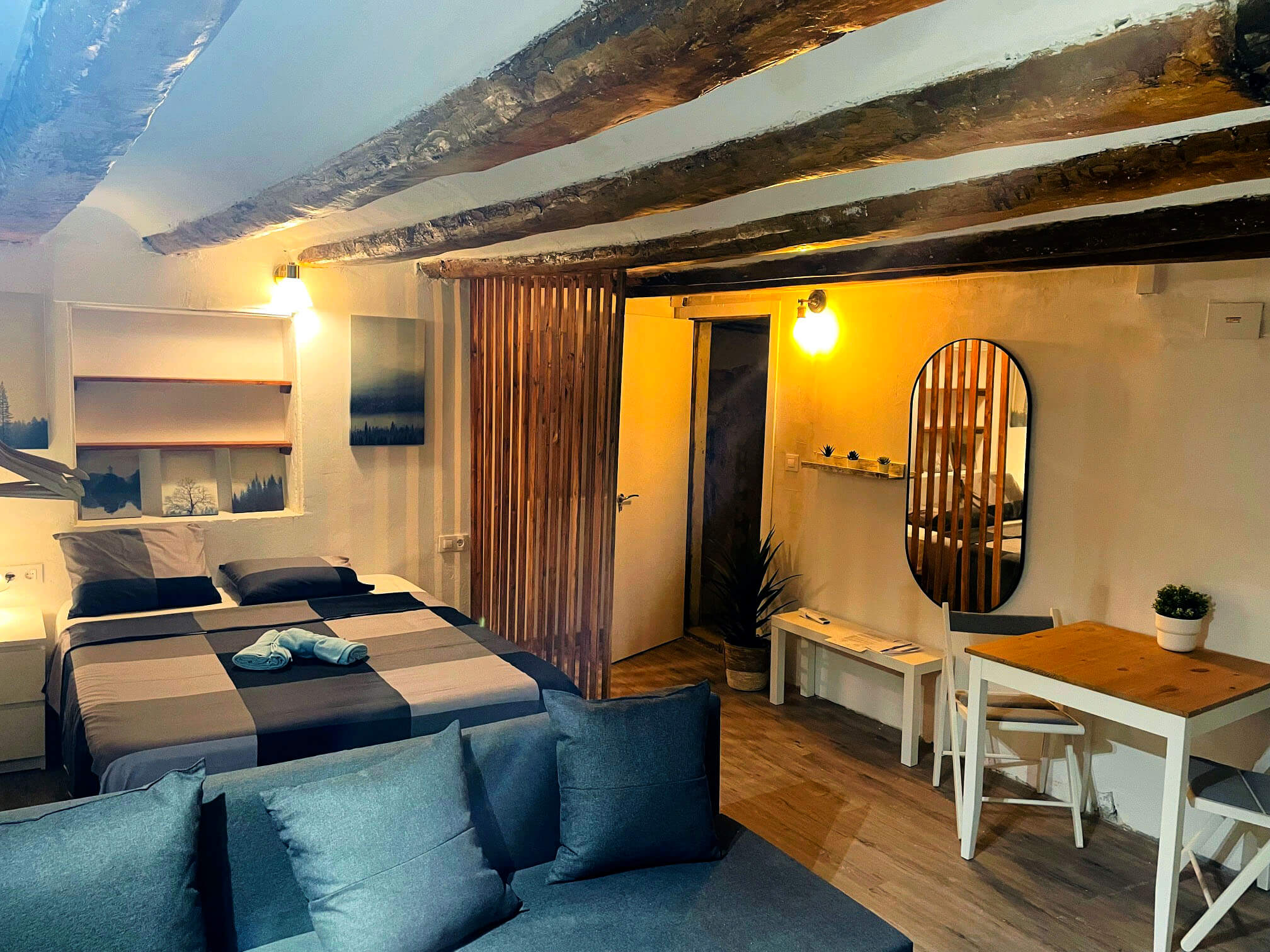Apartments and private rooms in Barcelona